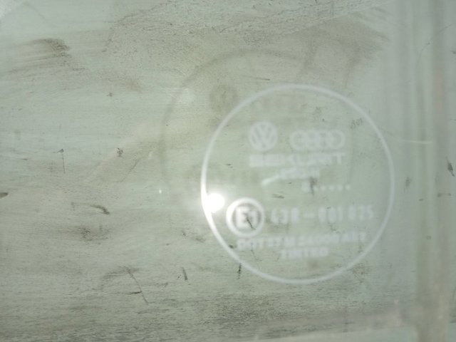 43R001025 VAG