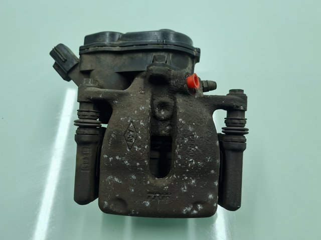 Suporte do freio traseiro direito 440008455R RENAULT