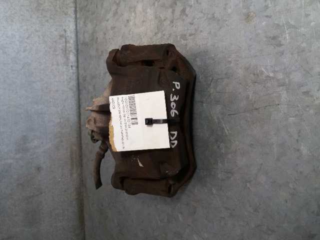 Suporte do freio dianteiro direito 4400C9 PEUGEOT