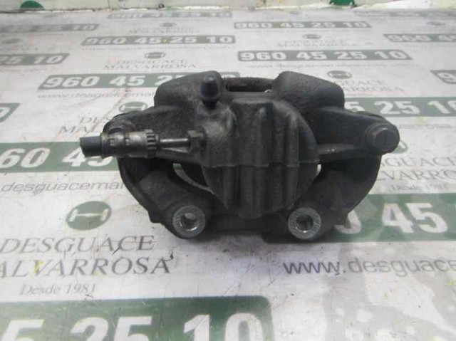 Suporte do freio dianteiro esquerdo 4400R8 PEUGEOT