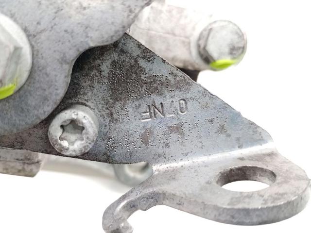 Suporte do freio traseiro esquerdo 440116390R RENAULT