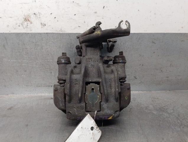 Suporte do freio traseiro esquerdo 44011MA00A NISSAN