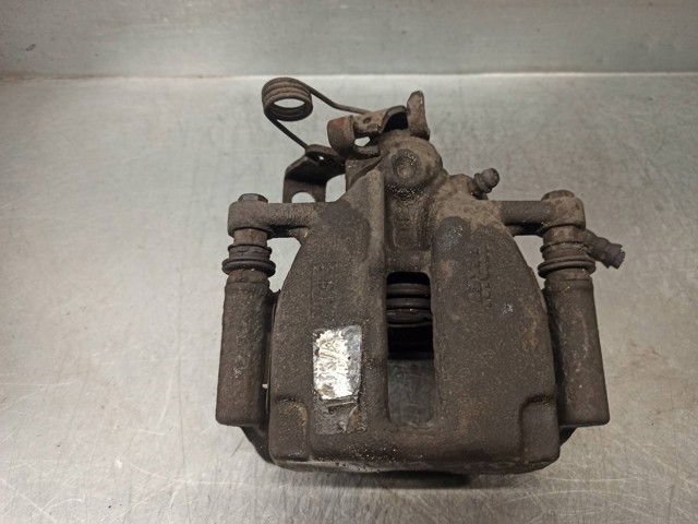 Suporte do freio dianteiro direito 4401J5 PEUGEOT