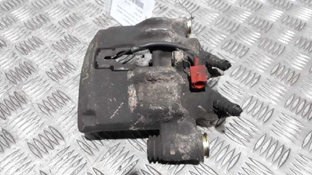 Suporte do freio dianteiro direito 4401L9 PEUGEOT
