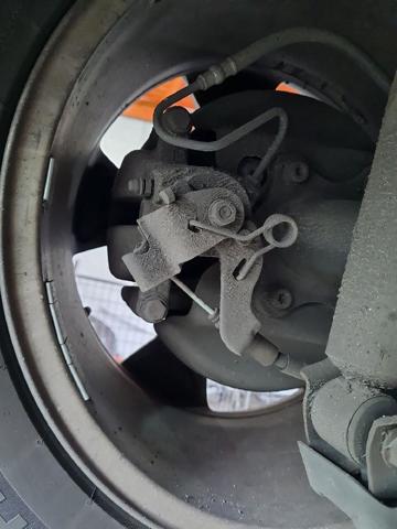 Suporte do freio traseiro esquerdo 4401Q0 PEUGEOT