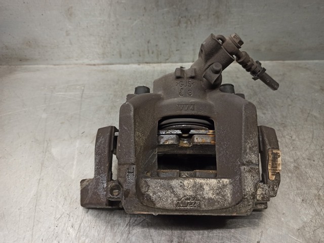 Suporte do freio dianteiro esquerdo 4401R4 PEUGEOT