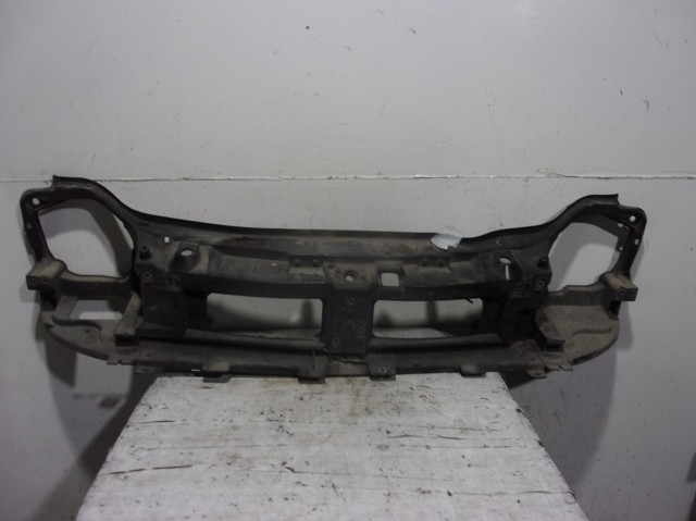 Suporte do radiador montado (painel de montagem de fixação das luzes) 4417307 OPEL