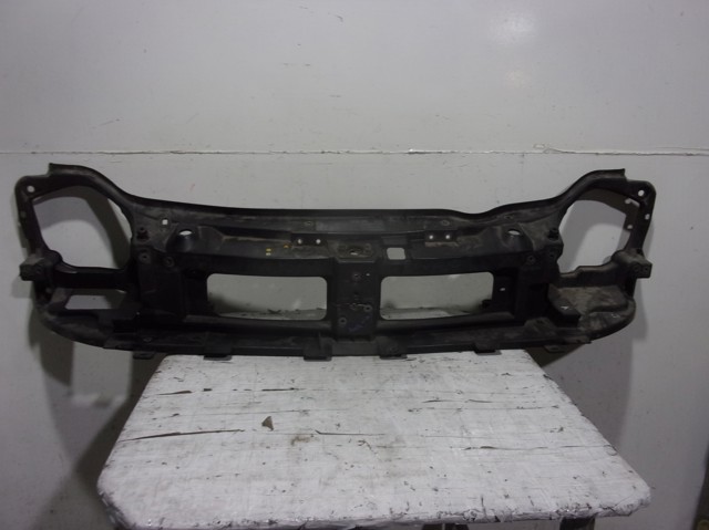 Suporte do radiador montado (painel de montagem de fixação das luzes) 4417307 OPEL