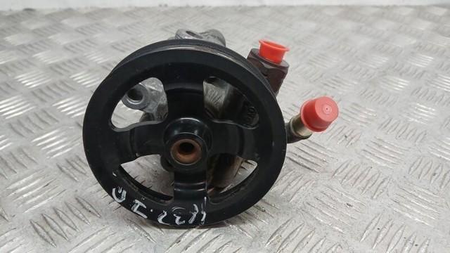 Bomba da Direção hidrâulica assistida 4431005100 TOYOTA