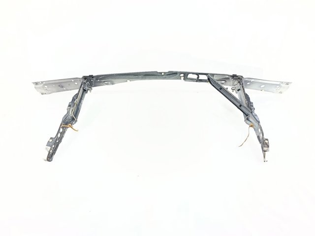 Suporte do radiador montado (painel de montagem de fixação das luzes) Audi 100  44, 44Q ao melhor preço