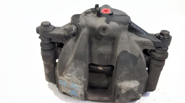 Suporte do freio dianteiro direito 45018SWWG00 HONDA