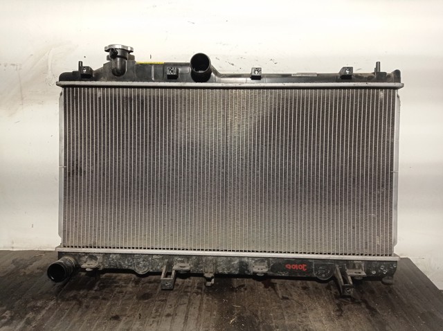 Radiador de esfriamento de motor 45119AG010 SUBARU