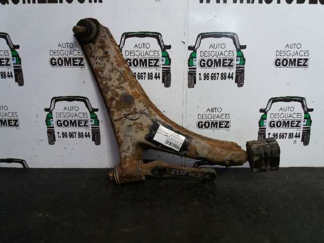 Braço oscilante inferior direito de suspensão dianteira 4520160E01000 SUZUKI