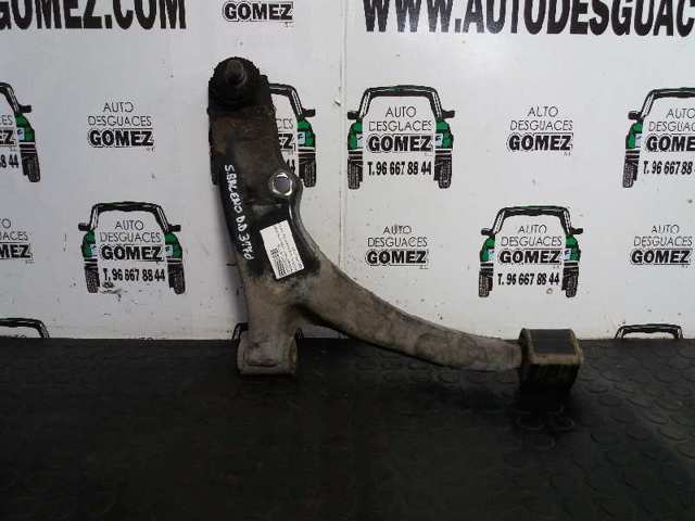 Braço oscilante inferior direito de suspensão dianteira 4520163G01000 SUZUKI