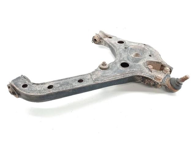 Braço oscilante inferior direito de suspensão dianteira 4520185C00 SUZUKI