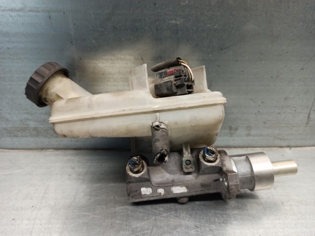 Cilindro mestre do freio 4525696 FORD