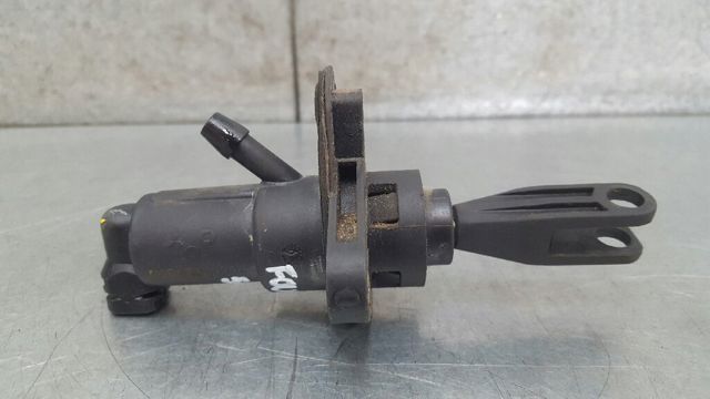 Cilindro mestre de embraiagem 4542900004 MERCEDES