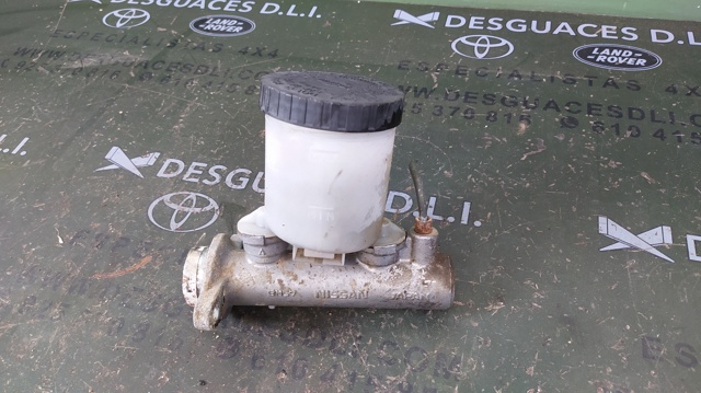 Cilindro mestre do freio 4601001G00 NISSAN
