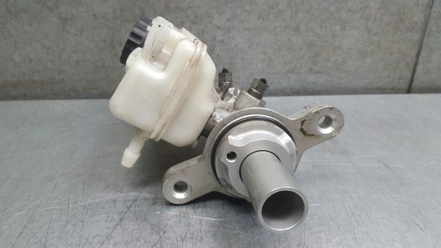 Cilindro traseiro do freio de rodas de trabalho 460113705R RENAULT