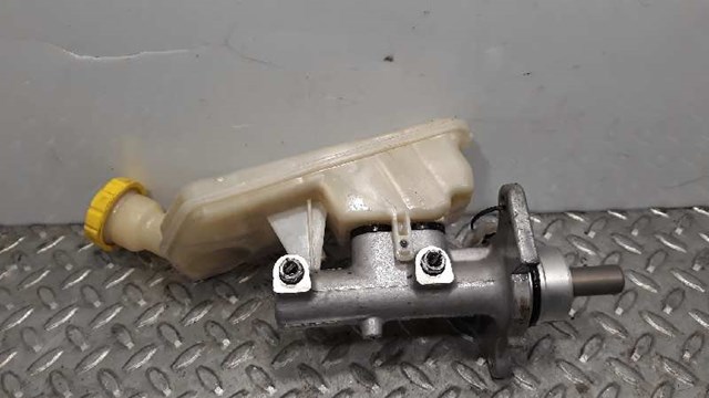 Cilindro mestre do freio 4601L8 PEUGEOT