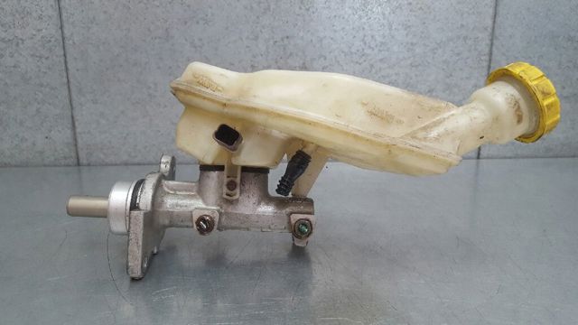 Cilindro mestre do freio 4601R6 PEUGEOT