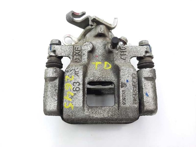 Suporte do freio dianteiro direito 4605A862 MITSUBISHI