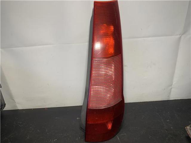 Lanterna traseira direita 464010820 FIAT
