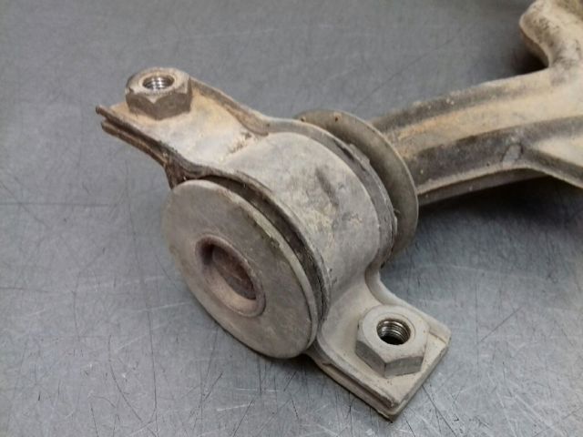 Braço oscilante inferior direito de suspensão dianteira 46474557 FIAT