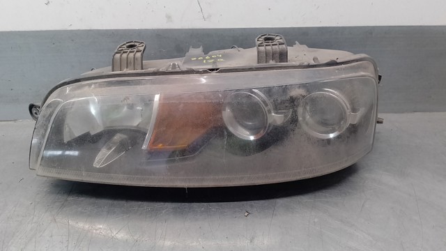 Luz esquerda 46522725 FIAT