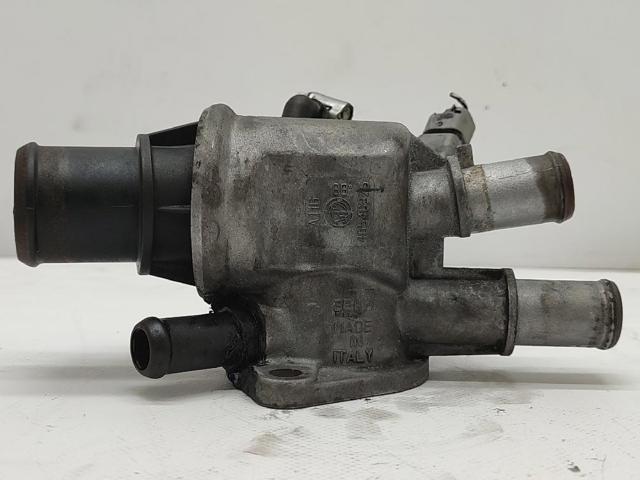 Caixa do termostato 46546375 FIAT