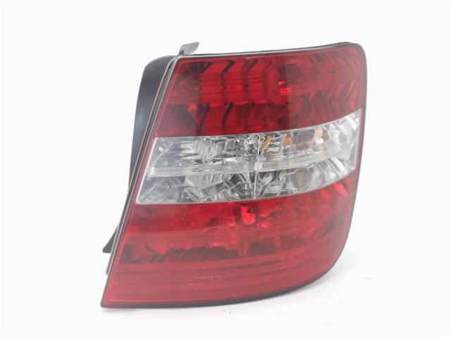 Lanterna traseira direita 46758985 FIAT