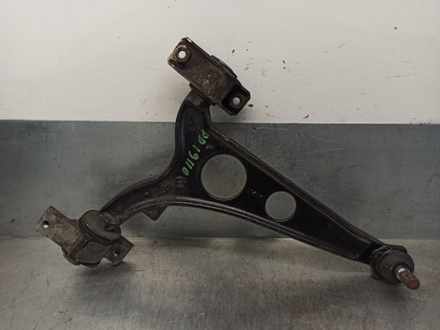 Braço oscilante inferior direito de suspensão dianteira 46764747 FIAT