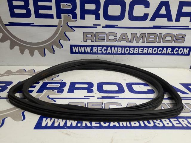 Compactador de porta-malas (de 3ª/5ª porta traseira) 46814082 FIAT