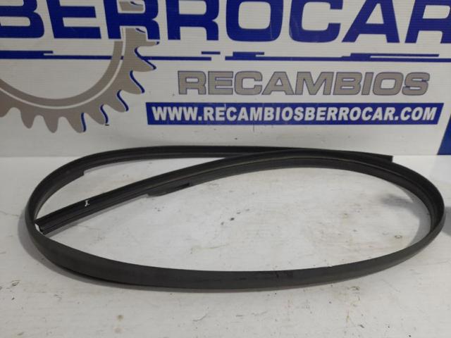 Compactador de porta-malas (de 3ª/5ª porta traseira) 46814082 FIAT