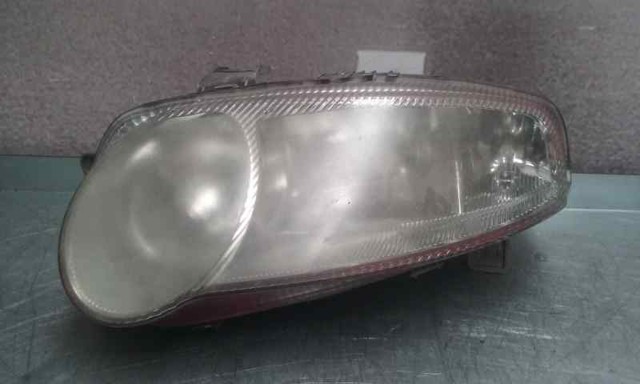 Luz esquerda 468261960 FIAT