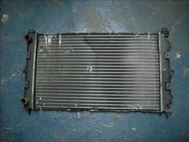 Radiador de esfriamento de motor 4741108 CHRYSLER