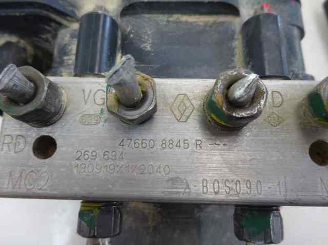 476608845R Renault (RVI)