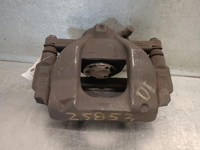 Suporte do freio dianteiro esquerdo 4775002360 TOYOTA