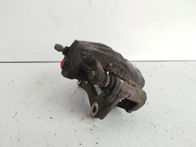 Suporte do freio dianteiro esquerdo 4775005050 TOYOTA