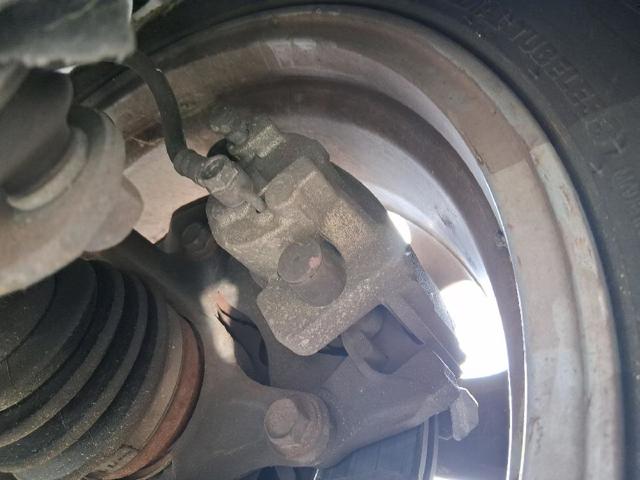 Suporte do freio dianteiro esquerdo 477500D200 TOYOTA