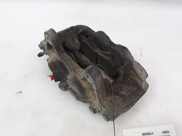 Suporte do freio dianteiro esquerdo 4775060300 TOYOTA
