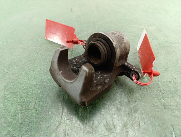 Suporte do freio traseiro direito 4783042061 TOYOTA