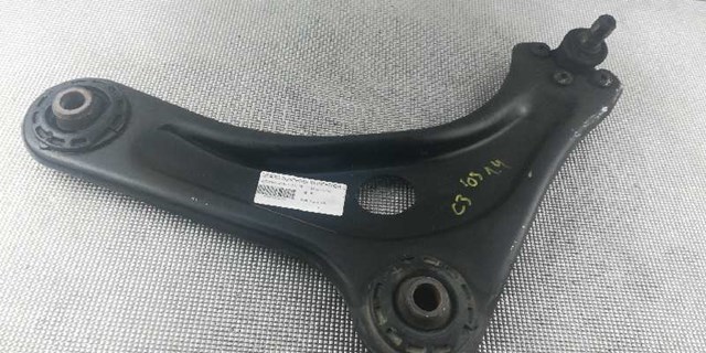 Braço oscilante inferior esquerdo de suspensão dianteira 480690H010 PEUGEOT
