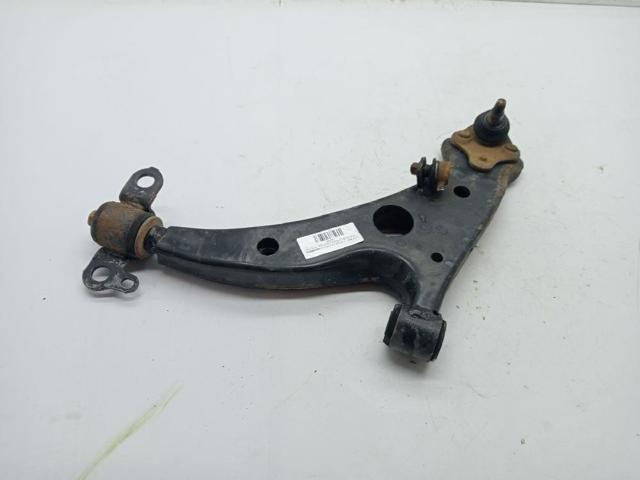 Braço oscilante inferior esquerdo de suspensão dianteira 4806942010 TOYOTA