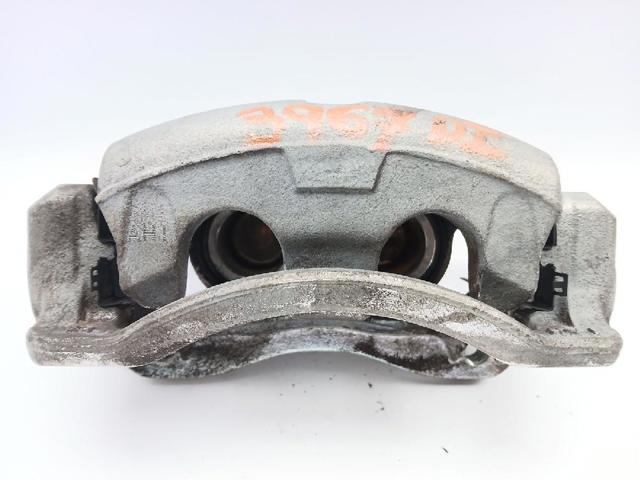 Suporte do freio dianteiro esquerdo 4811008B50 SSANG YONG