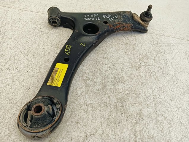 Bloco silencioso dianteiro do braço oscilante inferior 4865502060 TOYOTA