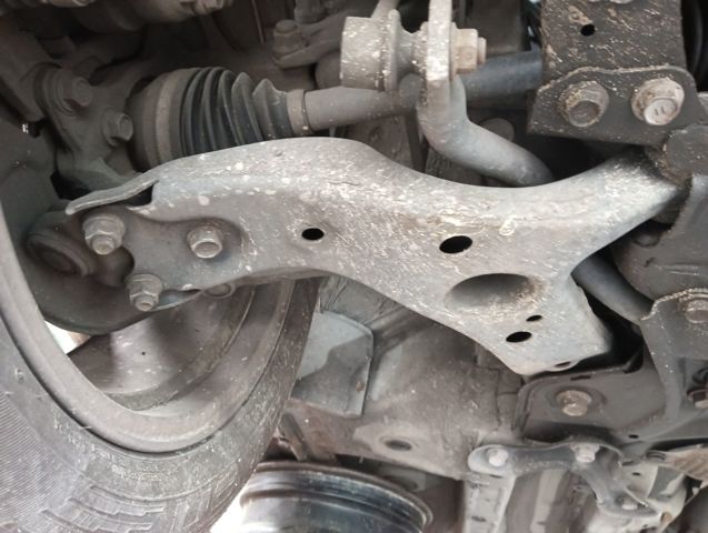 Bloco silencioso dianteiro do braço oscilante inferior 4865502060 TOYOTA