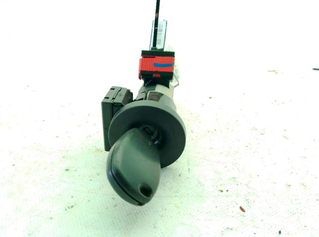 487009186R Renault (RVI)