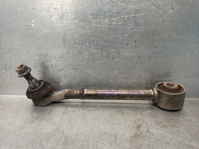 Barra transversal de suspensão traseira 4871005090 TOYOTA