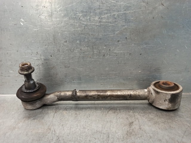 Barra transversal de suspensão traseira 4871005090 TOYOTA